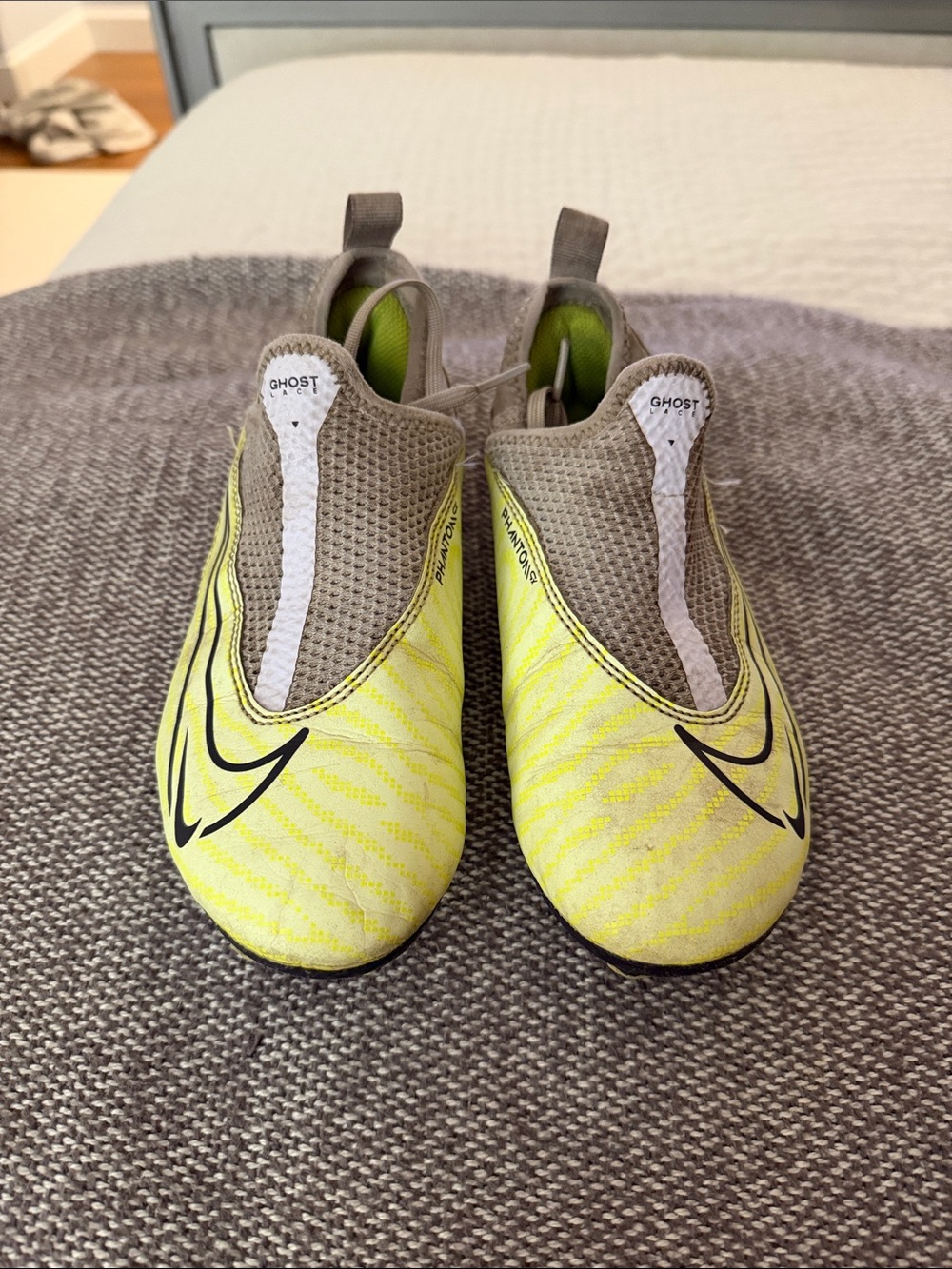 Nike Kids' Yellow and Gray Ghost Soccer Cleats